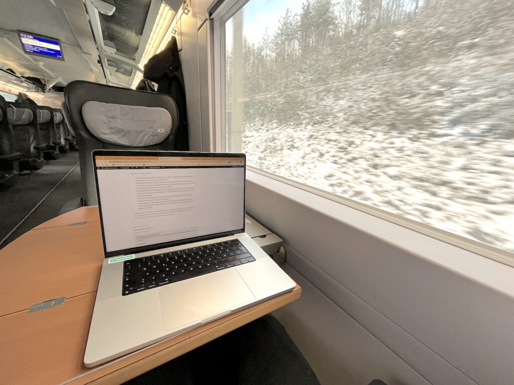 Mobiles Arbeiten im Zug So klappt's MobilesArbeiten.de